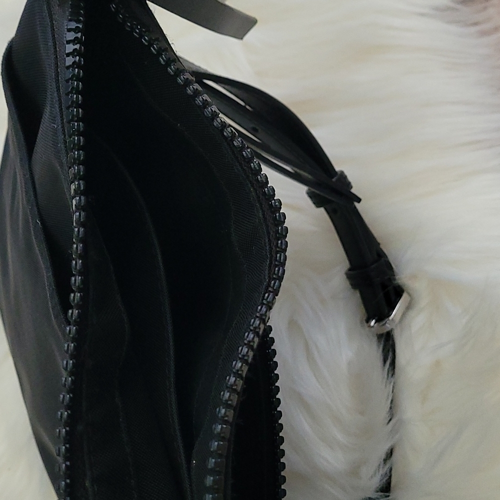 Marc Jacobs Crossbody Bag - Picture 10 of 11